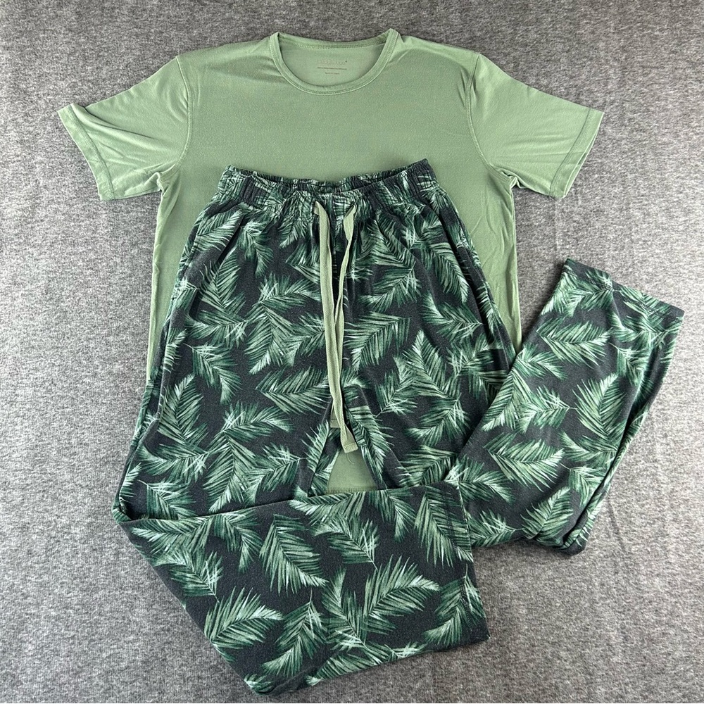 Men's Cuddl Duds Green Leaf Pattern Pajama Set Size Small